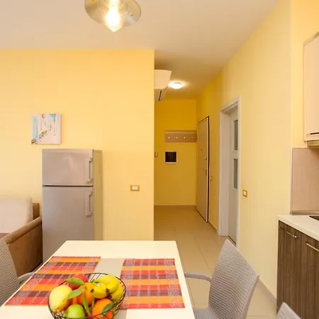 One Bedroom Sea View *